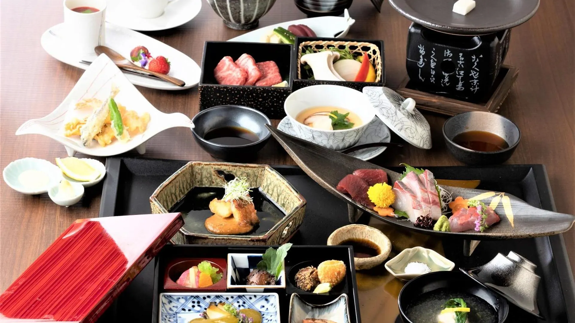 Hotel Morinokaze Hakone Sengokuhara 4*,  日本